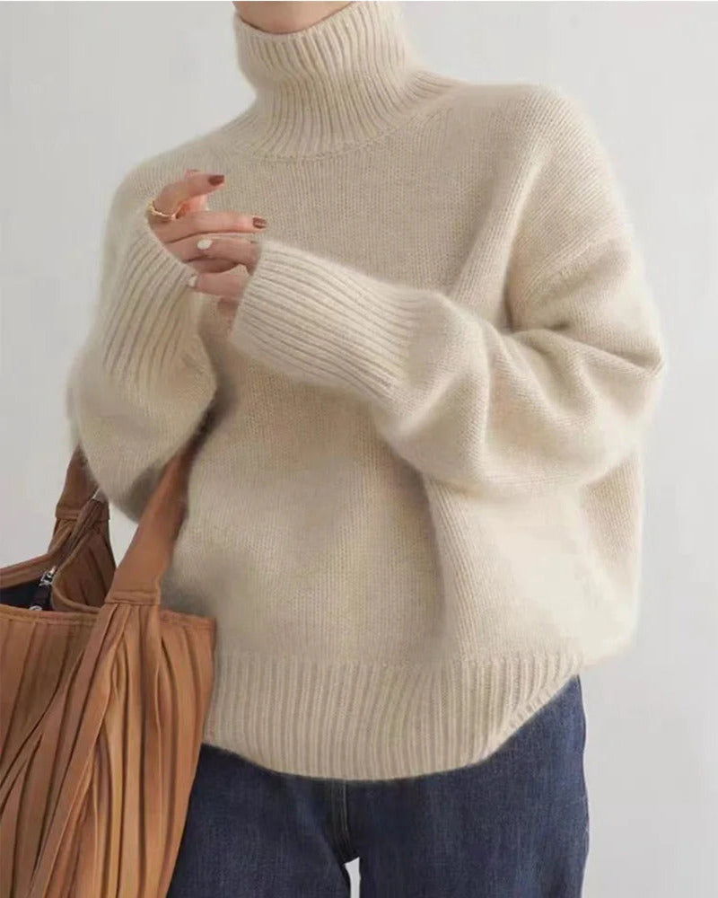 Well Tailored Sweater with a Graceful Silhouette
