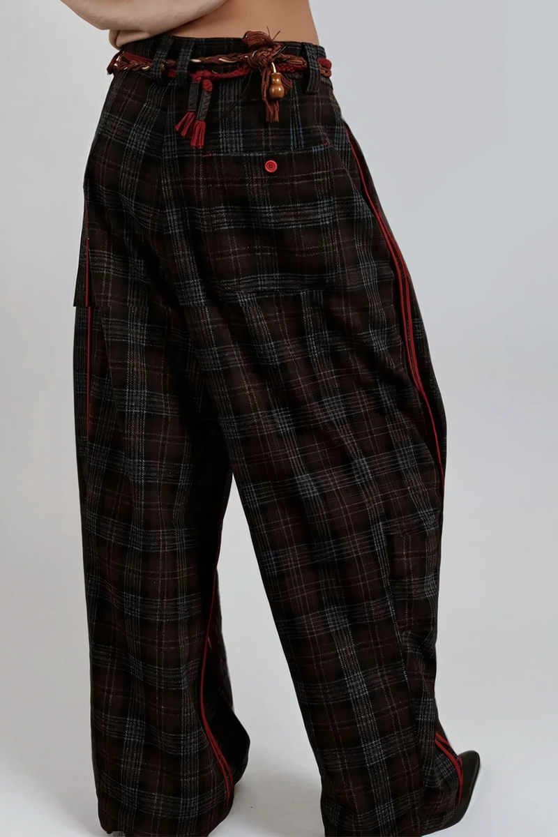 Sophisticated Pants with a Clean Classic Look
