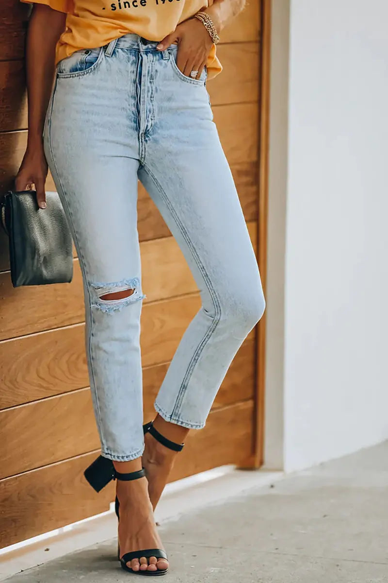 Classic Vintage Pants with a Flattering Fit
