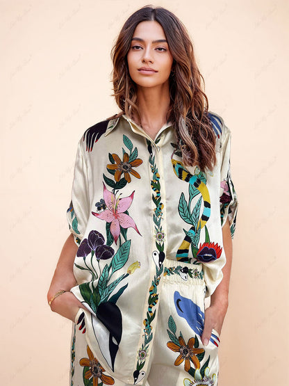Sophisticated Blouse with a Clean Classic Look