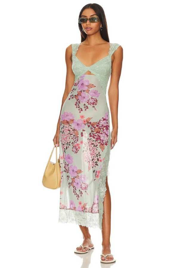 Gracefully Styled Garment for Any Occasion