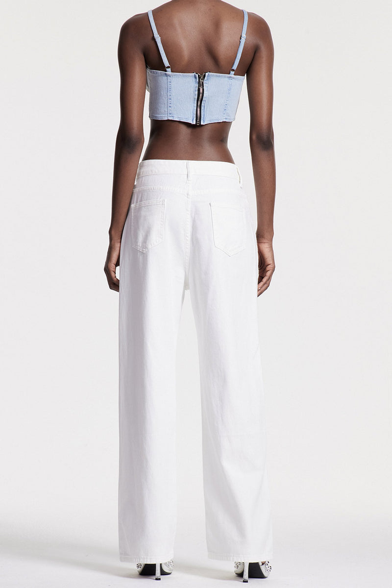 Effortlessly Elegant Garment with a Timeless Design