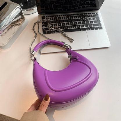 Elegantly Styled Bag for Everyday Wear