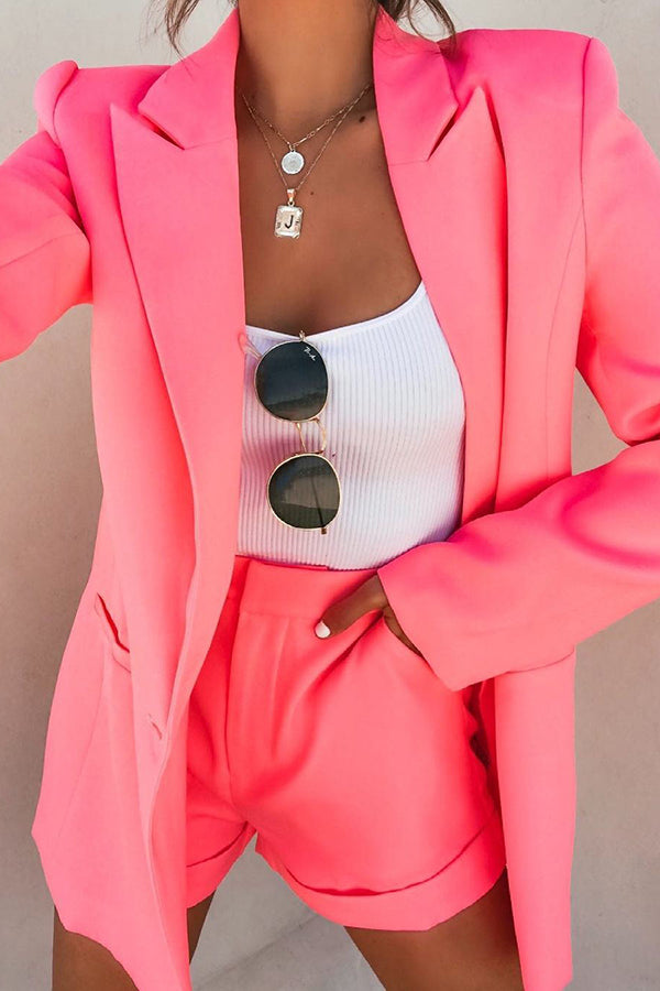 Effortlessly Elegant Garment with a Timeless Design