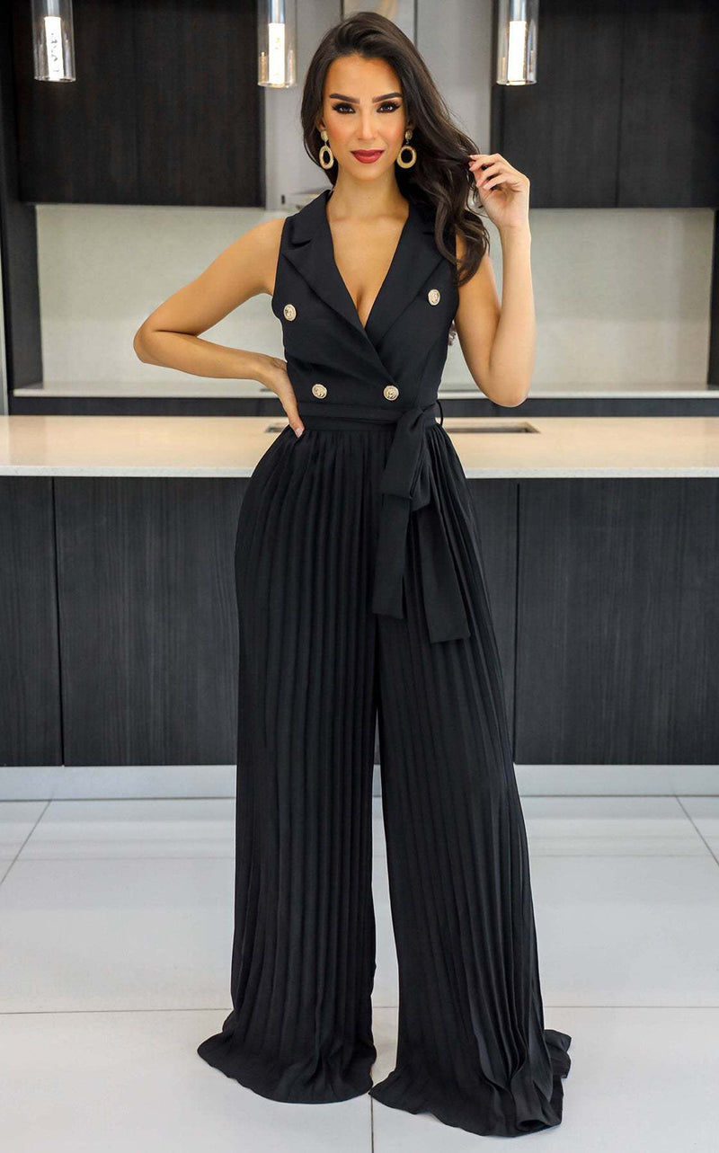 Beautifully Finished Garment in a Timeless Design