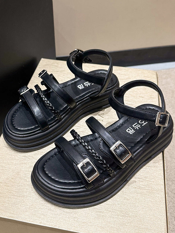 Classic Vintage Sandals with a Flattering Fit