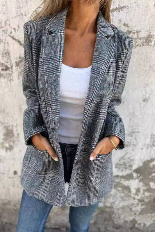 Gracefully Styled Coat for Any Occasion
