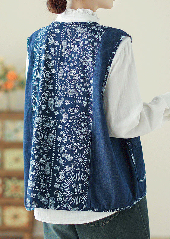 Elegantly Styled Coat for Everyday Wear