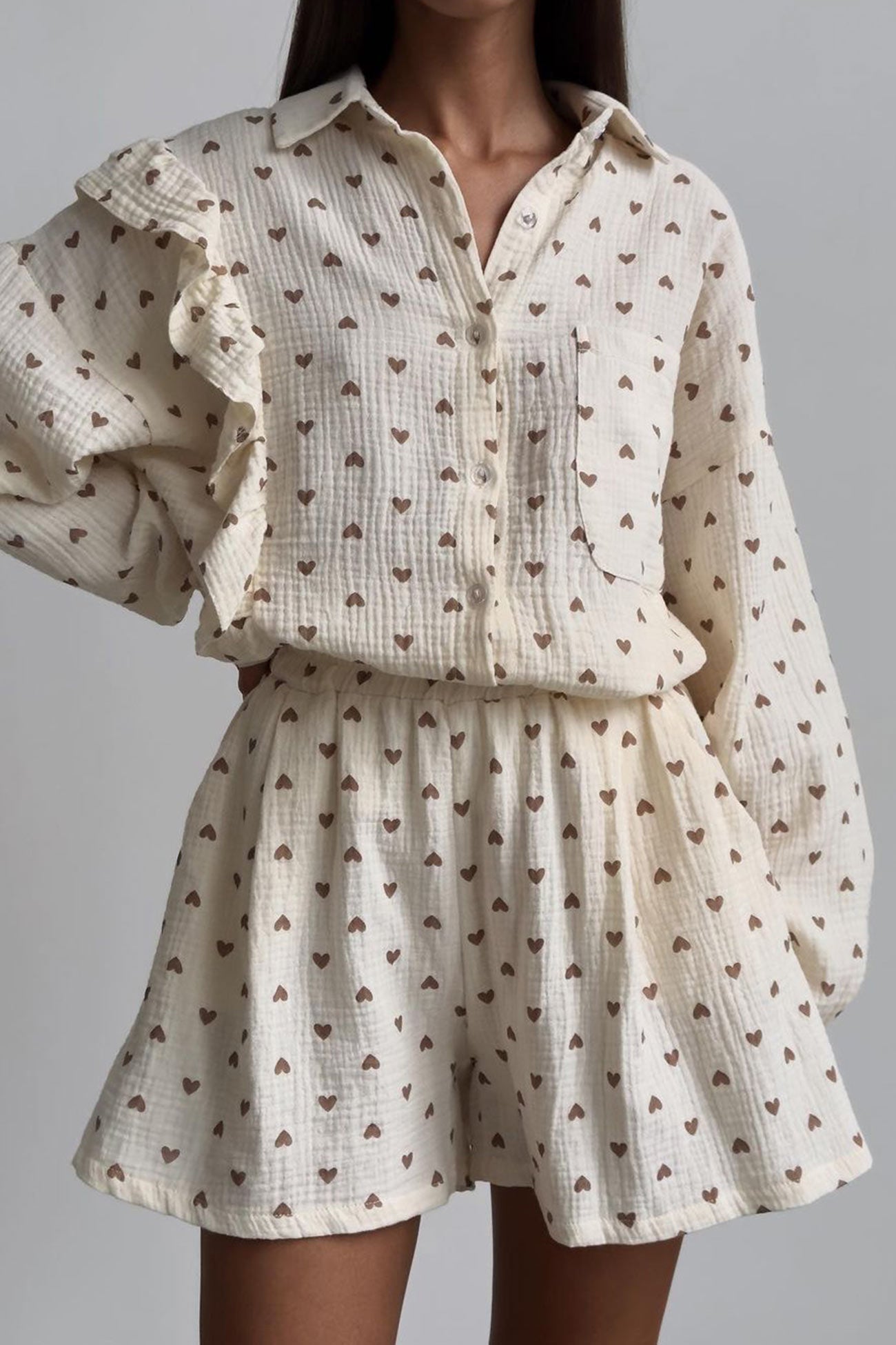Effortlessly Elegant Shirt with a Timeless Design