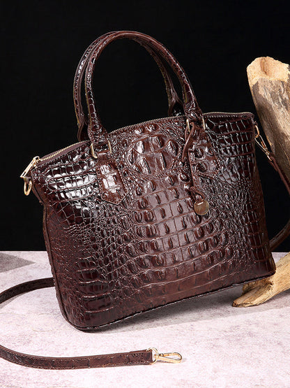 Gracefully Styled Bag for Any Occasion