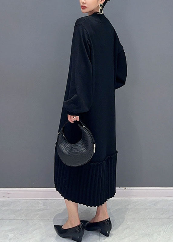 Well Tailored Sweater with a Graceful Silhouette