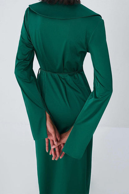 Polished Dress with an Effortless Classic Look