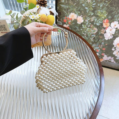 Polished Bag with an Effortless Classic Look