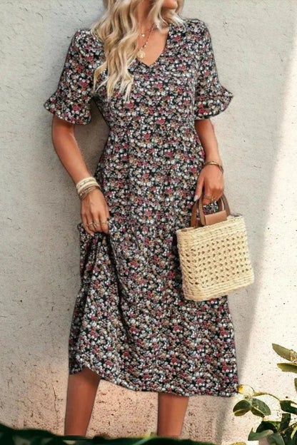 Well Tailored Dress with a Graceful Silhouette