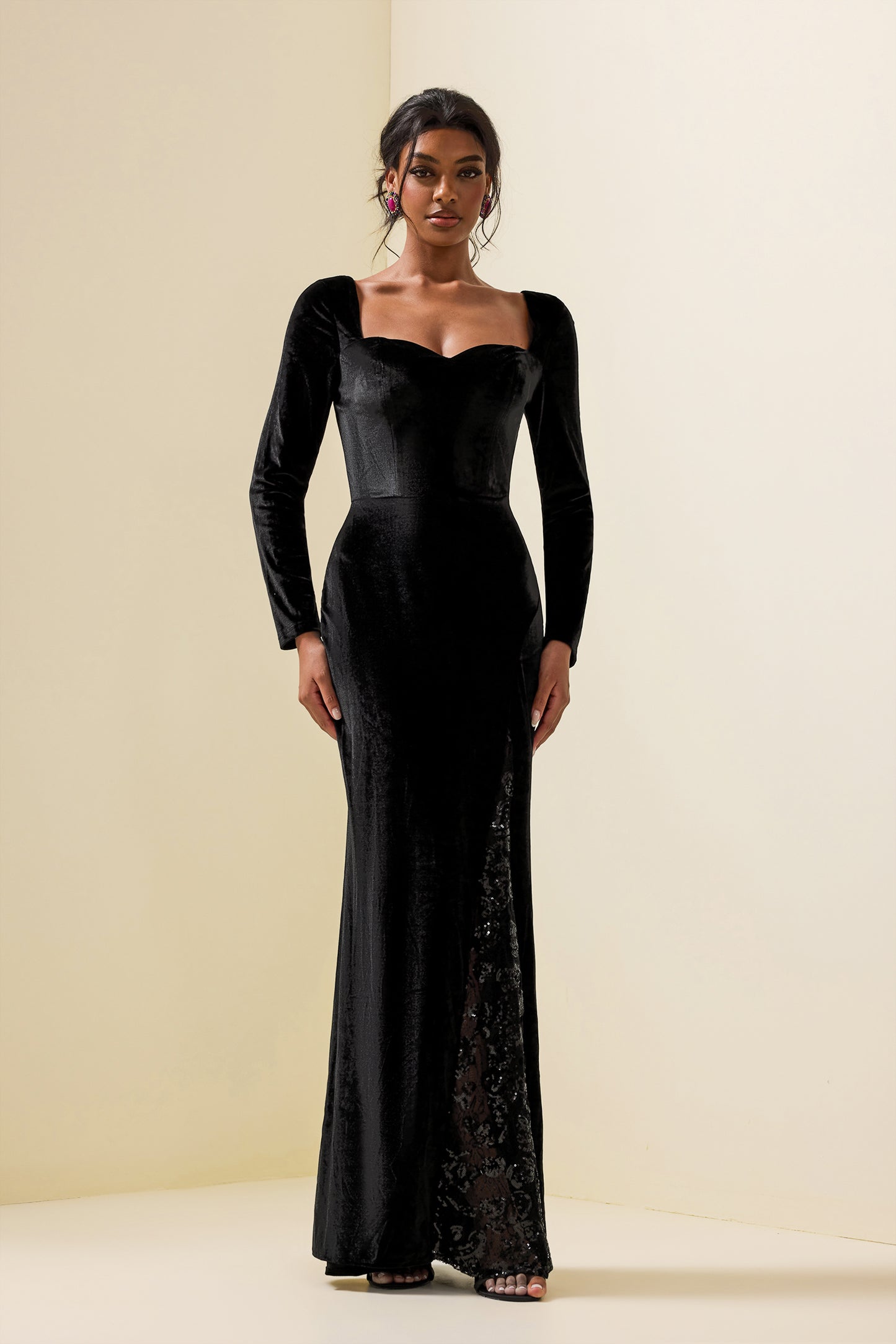 Classic Vintage & Enduringly Stylish Dress