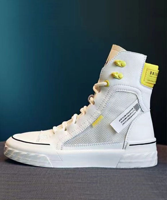 Well Tailored Boots with a Graceful Silhouette