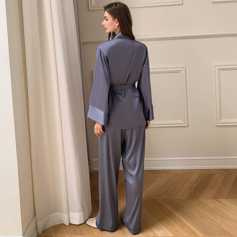 Gracefully Styled Cardigan for Any Occasion