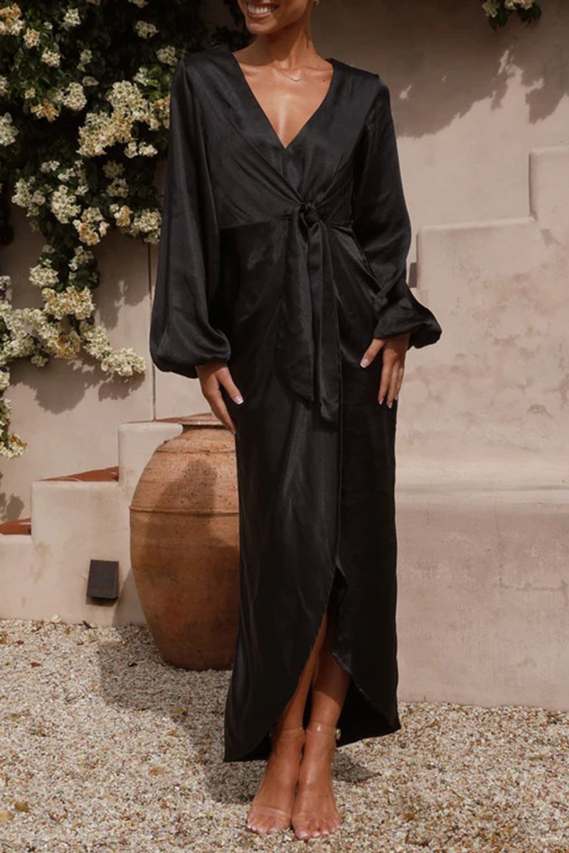 Sophisticated Dress with a Clean Classic Look