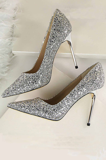 Classic Vintage Heels with a Flattering Fit