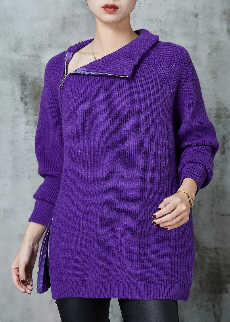 Classic Vintage Sweater with a Flattering Fit