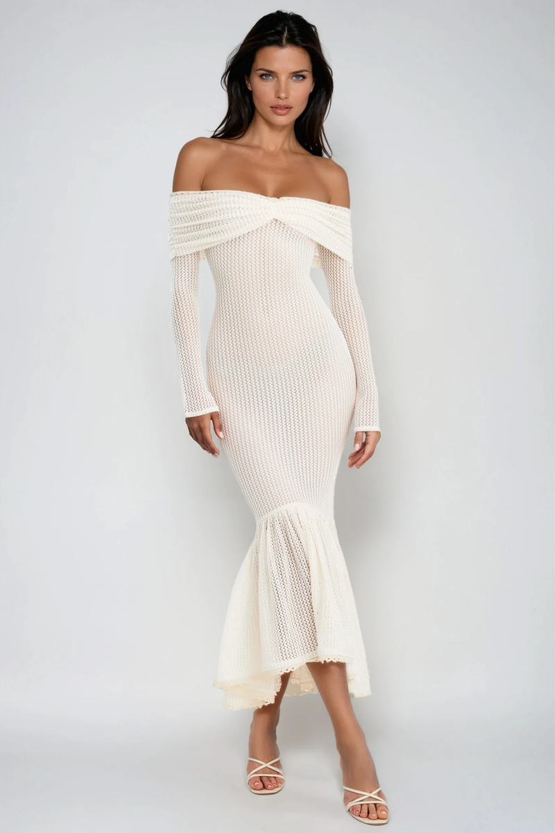 Effortlessly Elegant Dress with a Timeless Design
