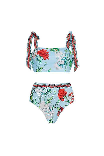 Beautifully Finished Bikini in a Timeless Design