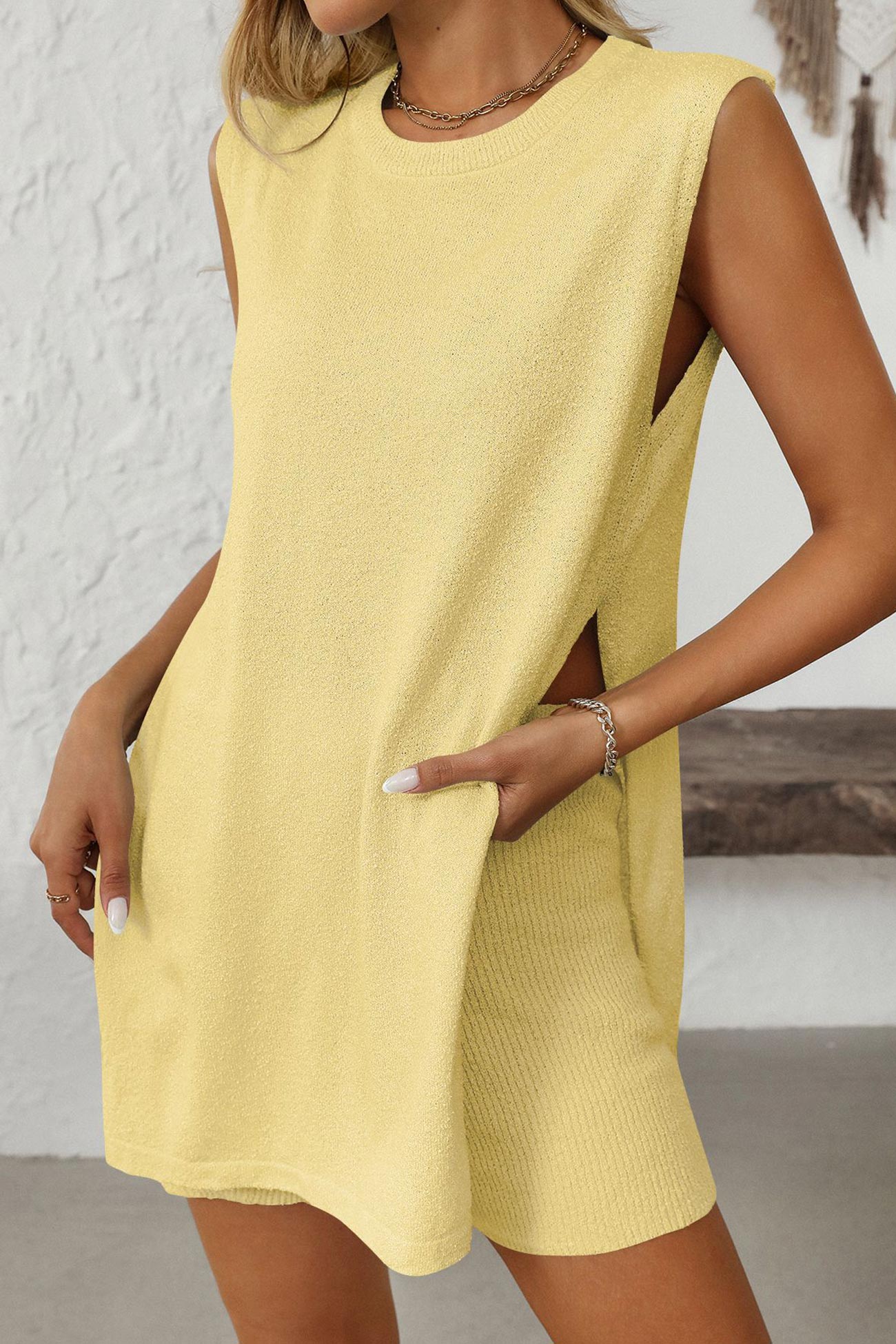 Sophisticated Garment with a Clean Classic Look