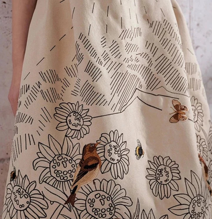 Effortlessly Elegant Dress with a Timeless Design