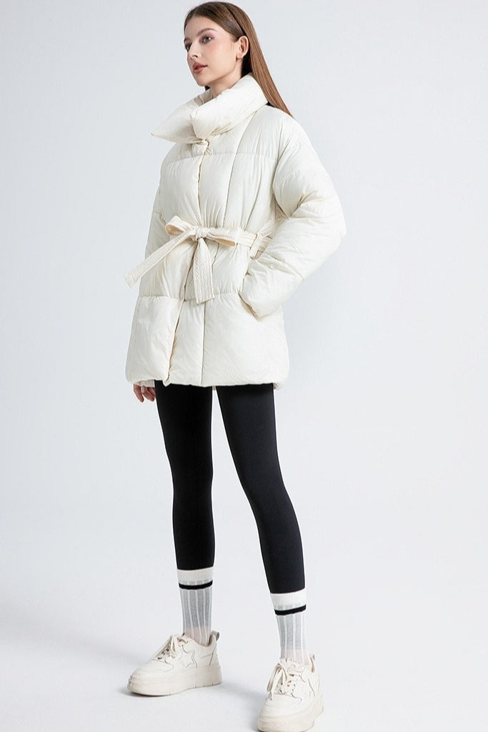 Effortlessly Elegant Jacket with a Timeless Design