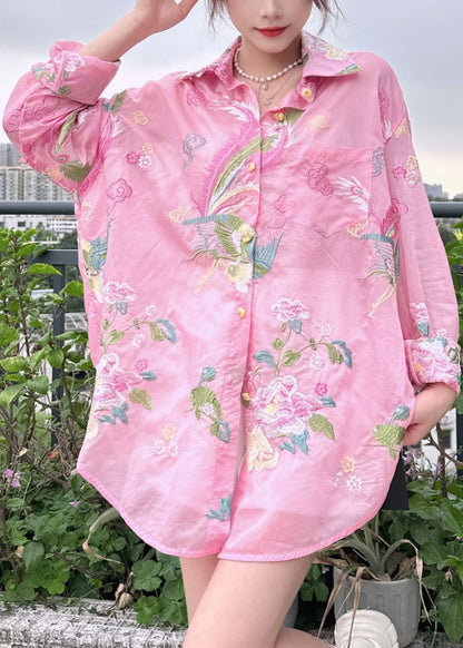 Sophisticated Blouse with a Clean Classic Look
