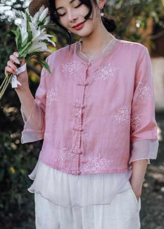 Well Tailored Shirt with a Graceful Silhouette
