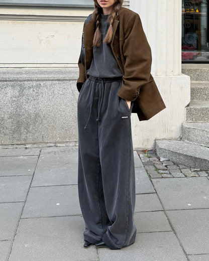 Effortlessly Elegant Jacket with a Timeless Design