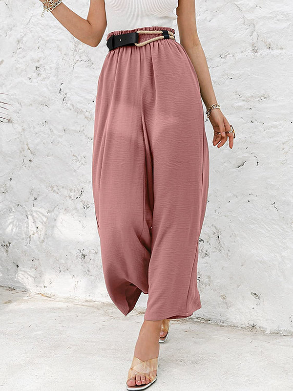 Effortlessly Elegant Pants with a Timeless Design