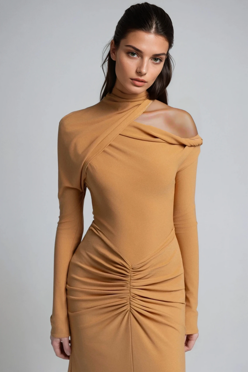 Gracefully Styled Dress for Any Occasion