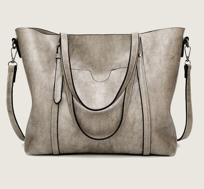 Sophisticated Bag with a Clean Classic Look