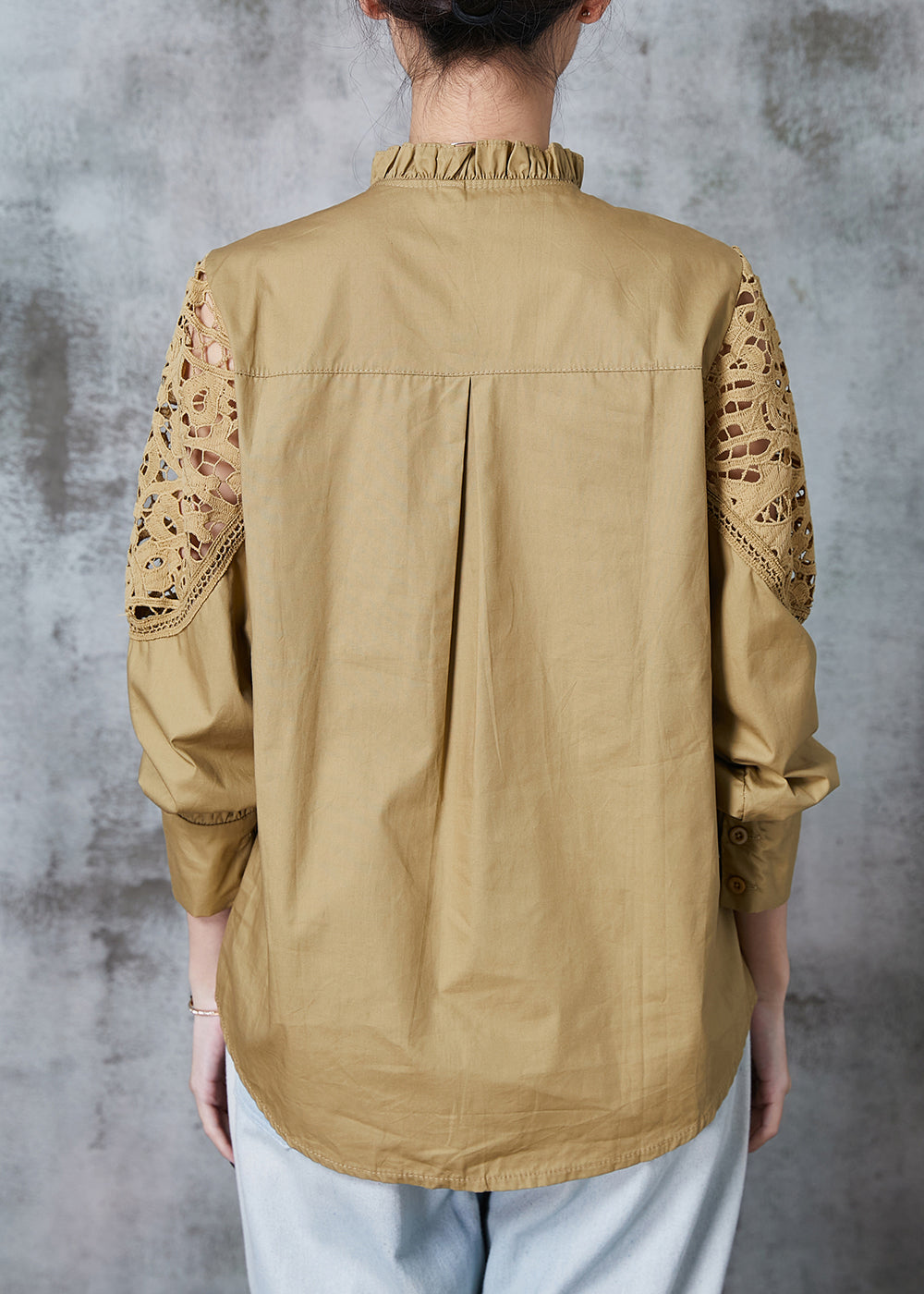 Beautifully Crafted Blouse in a Classic Style