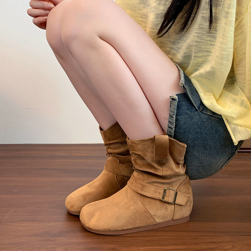 Polished Boots with an Effortless Classic Look