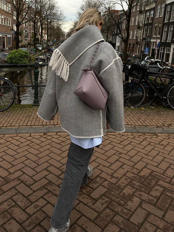 Effortlessly Elegant Coat with a Timeless Design