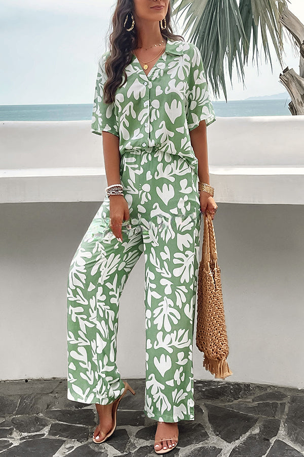 Sophisticated Shirt with a Clean Classic Look
