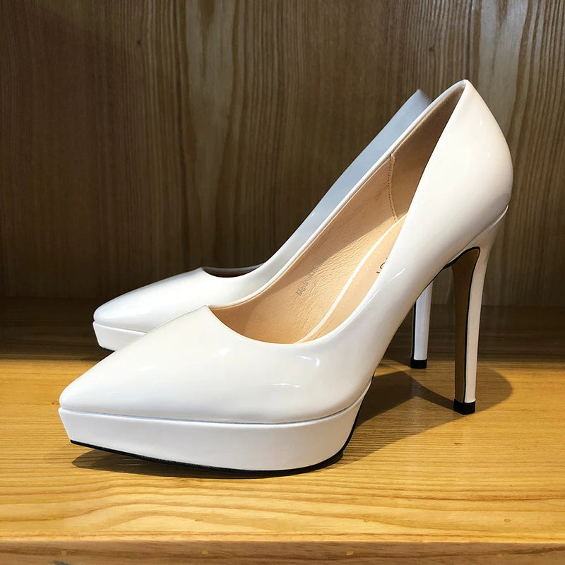 Well Tailored Heels with a Graceful Silhouette