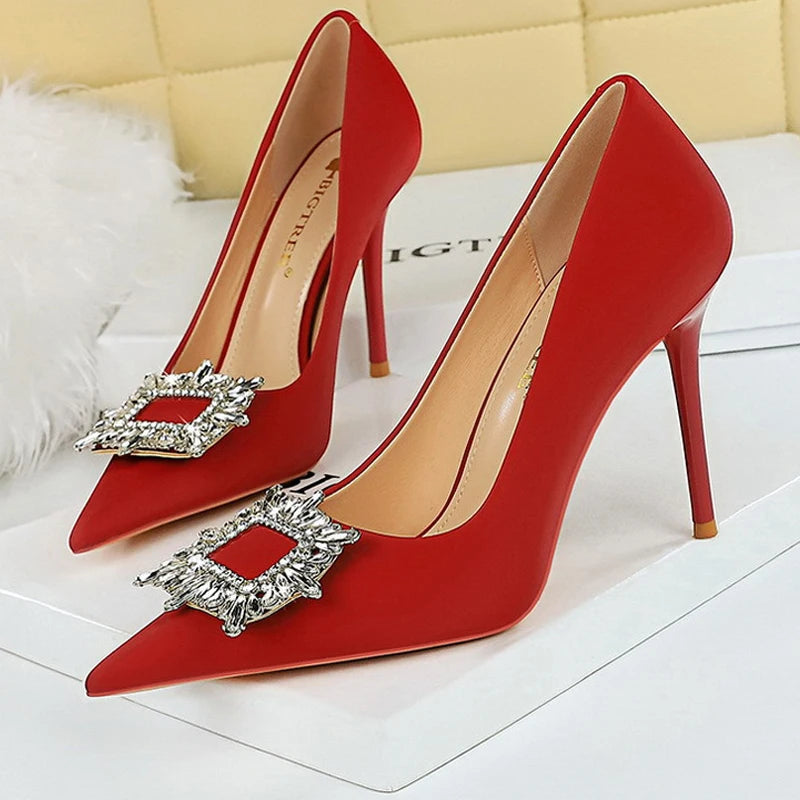 Sophisticated Heels with a Clean Classic Look