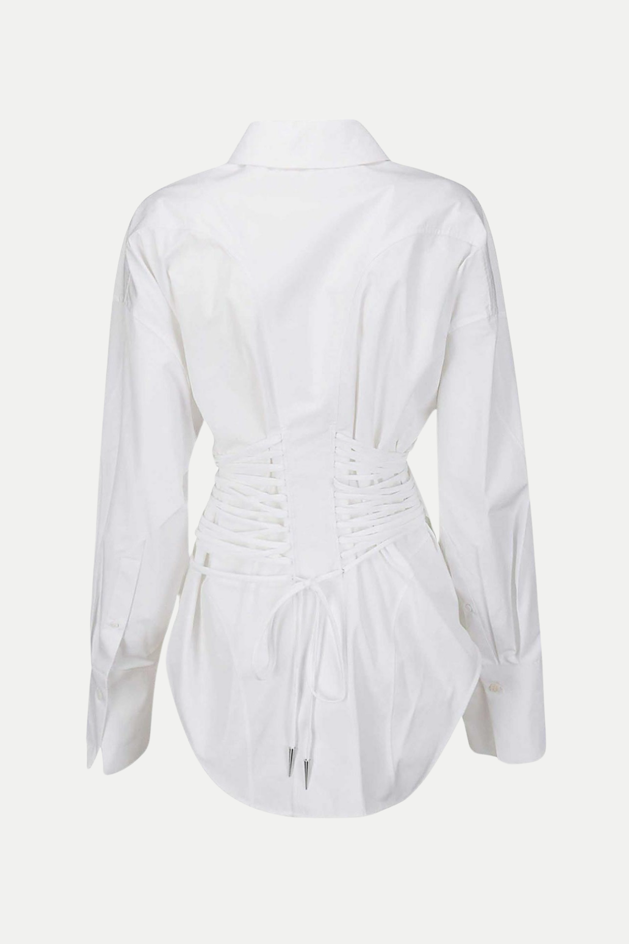Well Tailored Shirt with a Graceful Silhouette