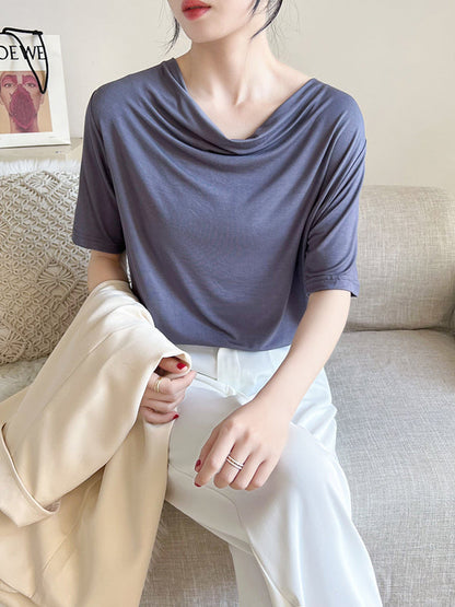 Effortlessly Elegant T-Shirt with a Timeless Design