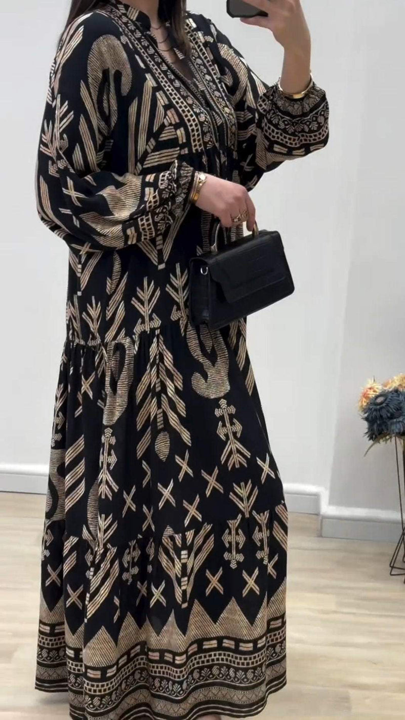 Effortlessly Elegant Dress with a Timeless Design