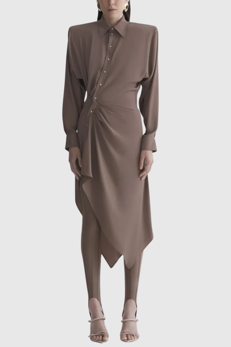 Effortlessly Elegant Dress with a Timeless Design