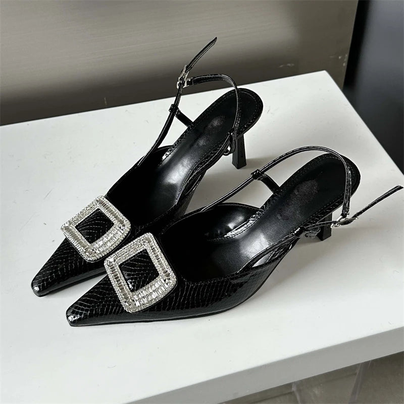 Beautifully Finished Heels in a Timeless Design