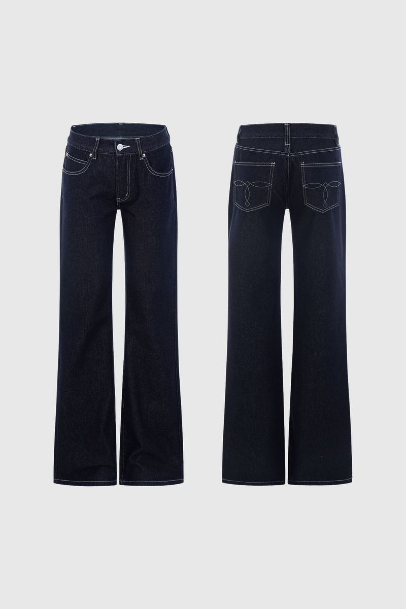 Effortlessly Elegant Garment with a Timeless Design