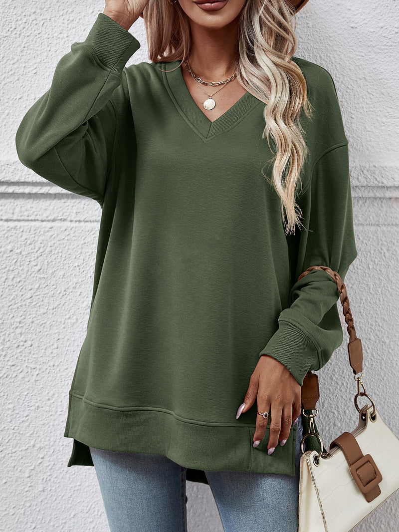 Well Tailored Sweater with a Graceful Silhouette
