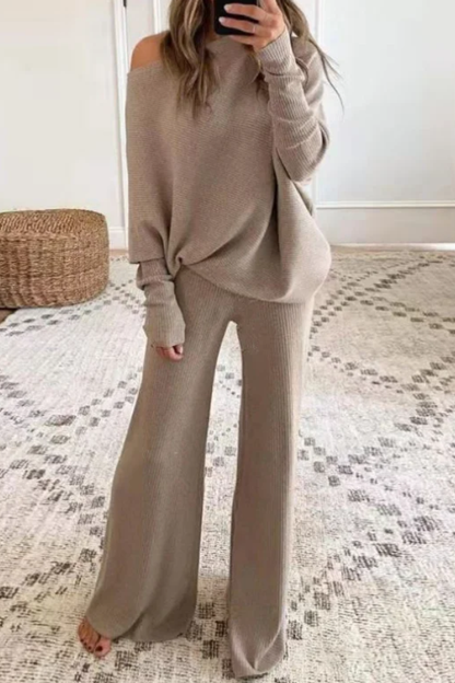 Well Tailored Garment with a Graceful Silhouette