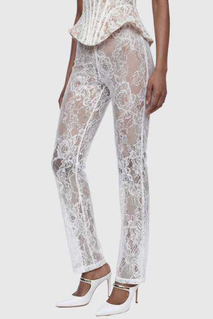 Classic Vintage Pants with a Flattering Fit